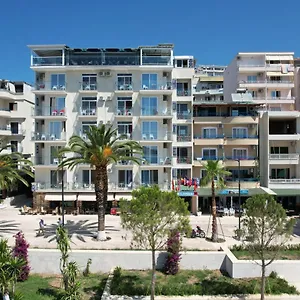 Hotel Republika, Sarandë